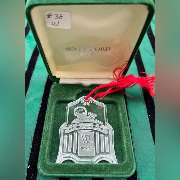 WATERFORD Crystal Holiday Ornament - ’Twas The Night Before Christmas - Picture 1 of 2